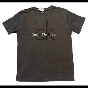 CALVIN KLEIN T-Shirt Kids Gray Size 5 NWT